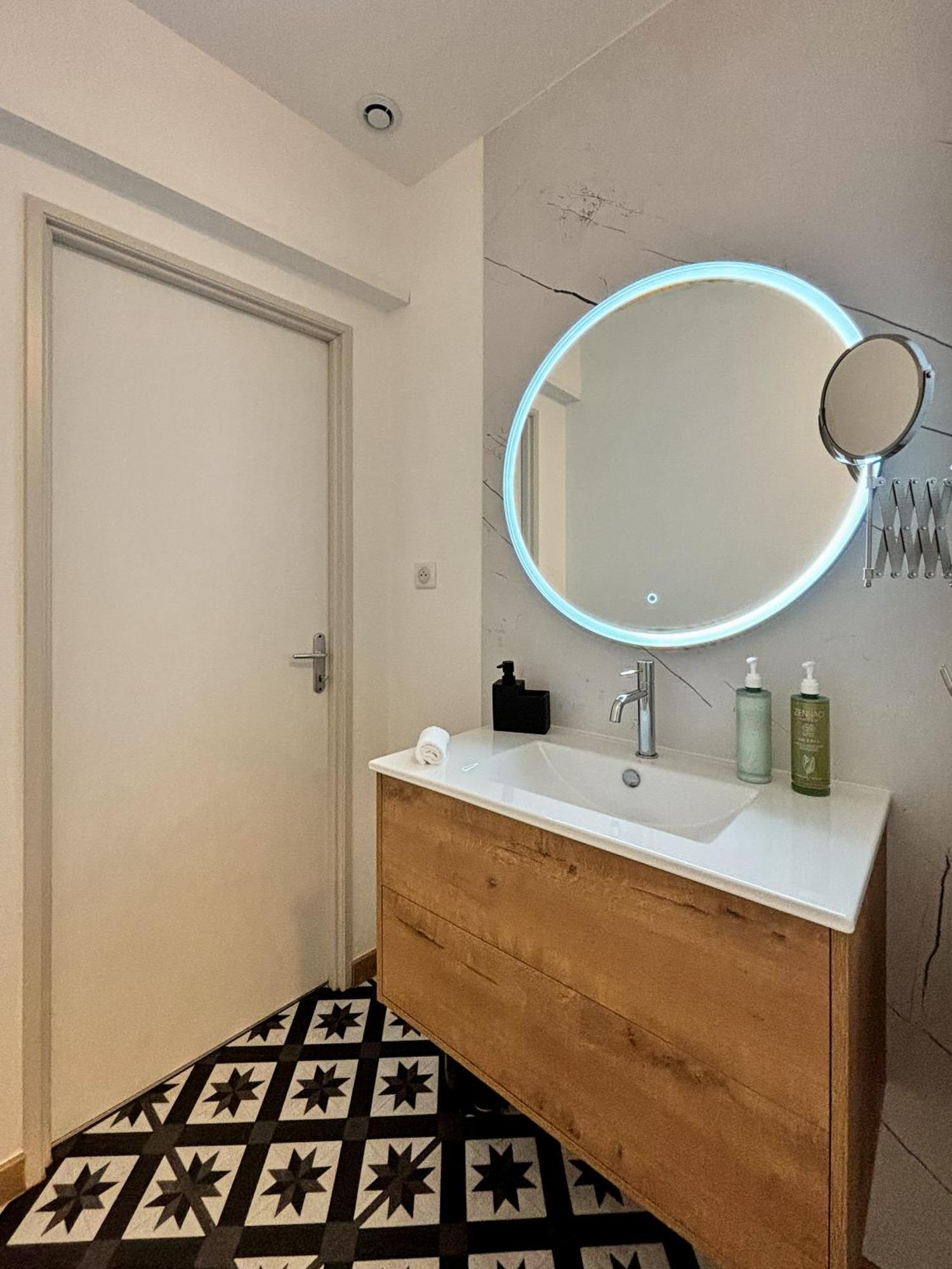 Apartmán Le Oliva Chez Les M By Primo Conciergerie Nevers Exteriér fotografie