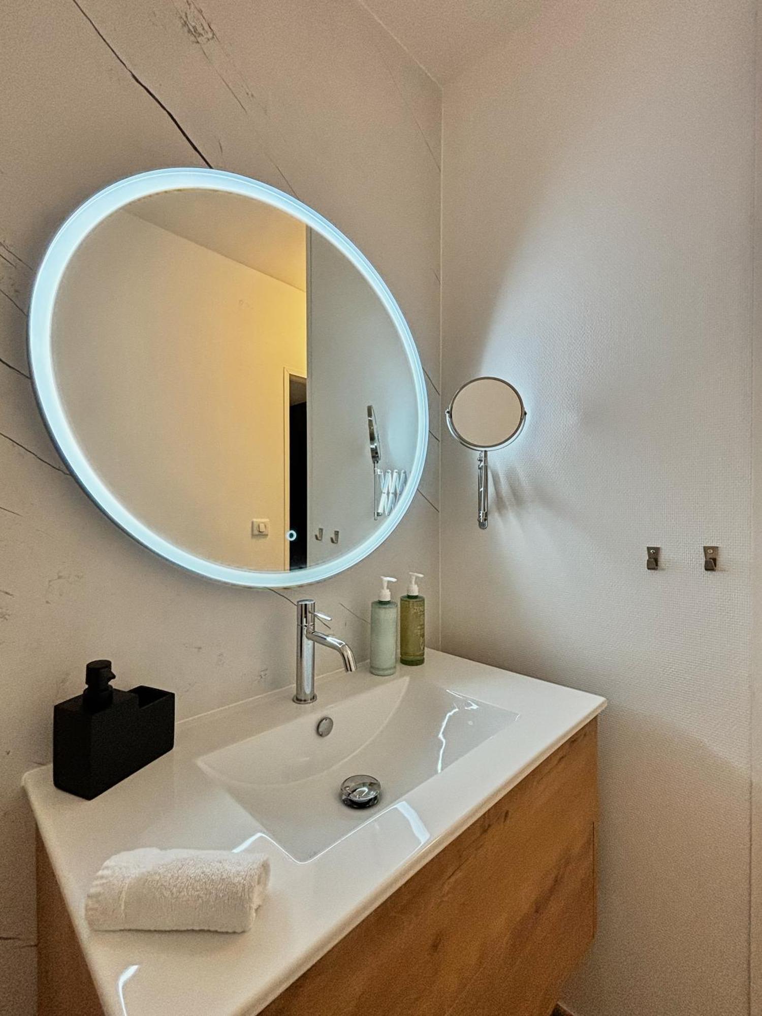 Apartmán Le Oliva Chez Les M By Primo Conciergerie Nevers Exteriér fotografie